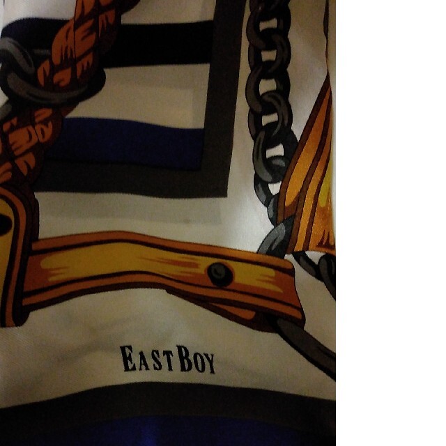 EASTBOY(イーストボーイ)のお値引きしました　EASTBOY　シルク　大判スカーフ レディースのファッション小物(バンダナ/スカーフ)の商品写真