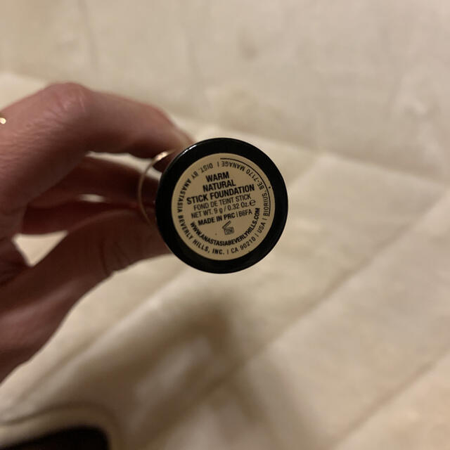 Sephora(セフォラ)の【美品】アナスタシア　スティックファンデーション コスメ/美容のベースメイク/化粧品(ファンデーション)の商品写真