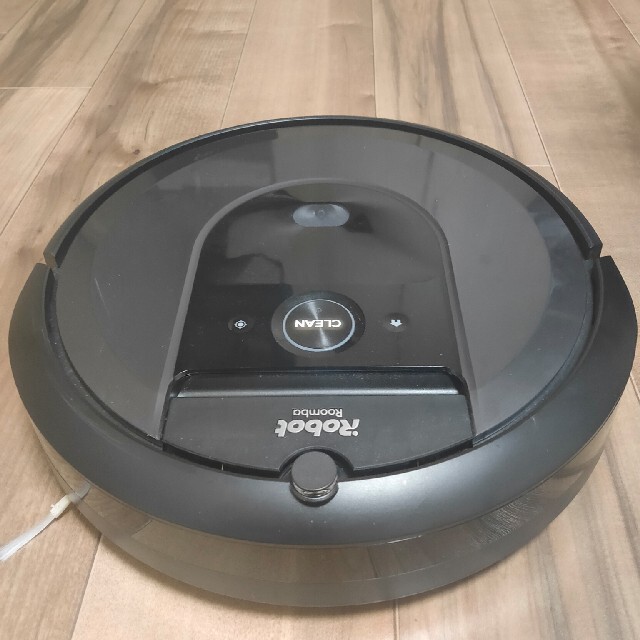 iRobot(アイロボット)のルンバi7＋ スマホ/家電/カメラの生活家電(掃除機)の商品写真