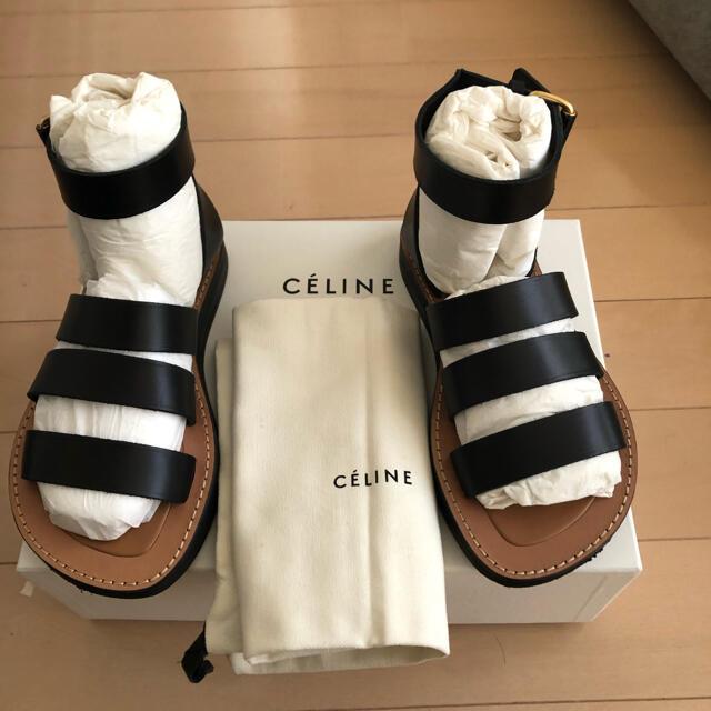 celine(セリーヌ)の大幅値下げ　celine セリーヌ　ハイカーストラップサンダル　美品 レディースの靴/シューズ(サンダル)の商品写真
