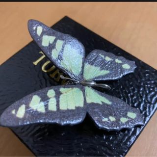 トルクアータ ピアス 蝶 ゴンドア