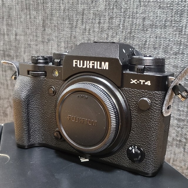 新品 未開封 延長保証 FUJIFILM X-T5 ボディ ブラック富士フィルム