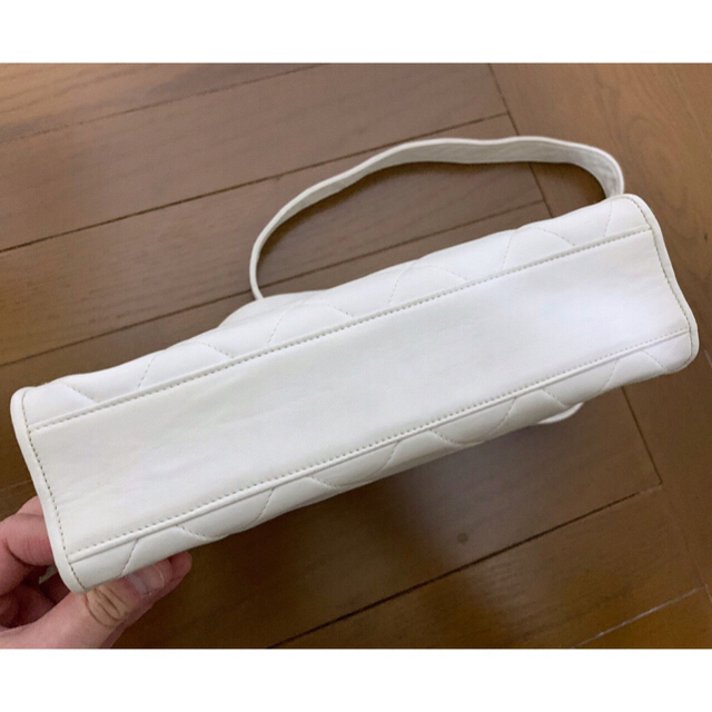 専用 美品！ヴィンテージ シャネル べっ甲プラ デカココ レザーショルダーバッグ レディースのバッグ(ショルダーバッグ)の商品写真