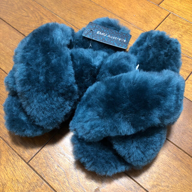 EMU(エミュー)のEMU ファーサンダル　スリッパ レディースの靴/シューズ(サンダル)の商品写真
