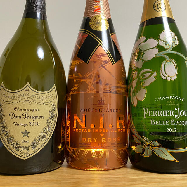 シャンパン/スパークリングワイン4本まとめ売りドンペリ白2010/ベルエポック2012/モエN.I.R2本