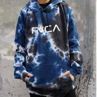 ルーカ(RVCA)の新品 RVCA ルーカ XL タイダイ スウェット プル オーバー パーカー(パーカー)