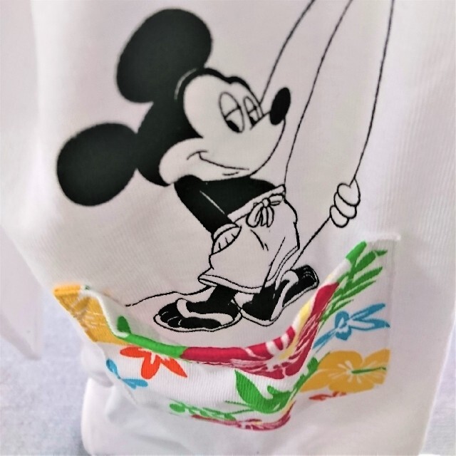 Disney(ディズニー)の【新品・未使用】ディズニー ミッキーマウス Tシャツ Lサイズ メンズのトップス(Tシャツ/カットソー(半袖/袖なし))の商品写真