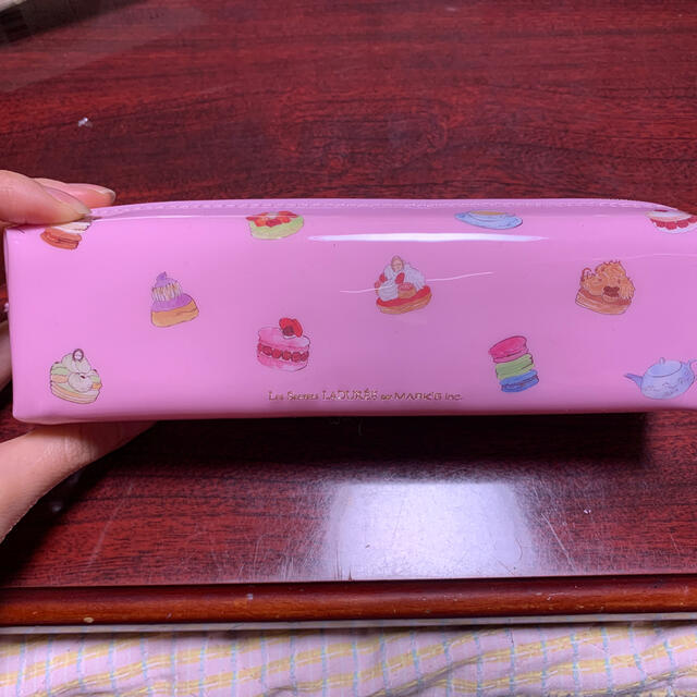 Laduree ラデュレ ペンポーチ パティスリーの通販 By Shop プロフィールをお読みください ラデュレならラクマ Laduree ラデュレ ペンポーチ パティスリーの通販 By Shop プロフィールをお読みください ラデュレならラクマ
