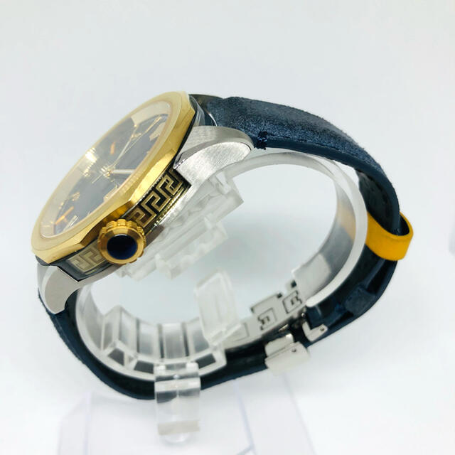 VERSACE(ヴェルサーチ)のヴェルサーチ　Versace メンズ腕時計 メンズの時計(腕時計(アナログ))の商品写真