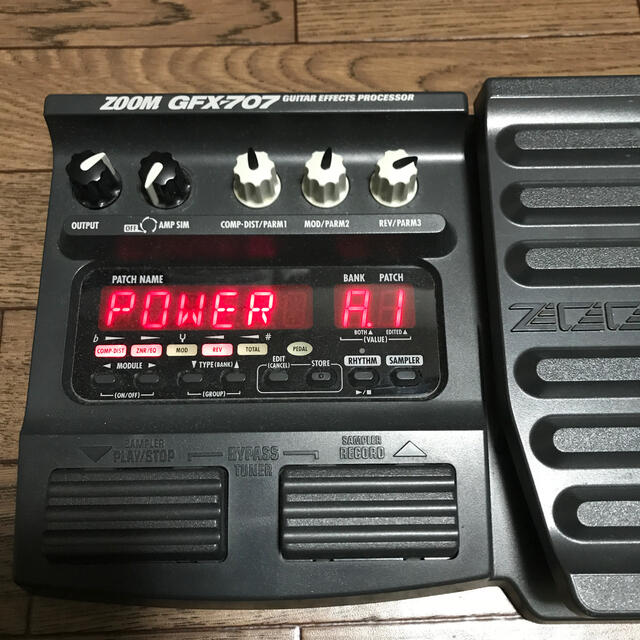 Zoom zoom GFX707 マルチエフェクターの通販 by ジョニー ZOOM GFX-707 ギターエフェクター