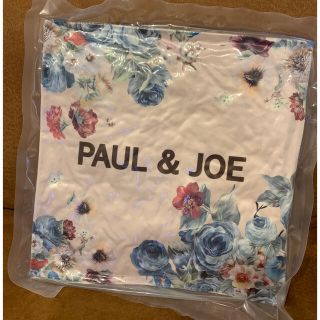 ポールアンドジョー(PAUL & JOE)のポール&ジョー　ノベルティー　クッション　新品未使用品(クッション)