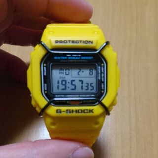 ジーショック(G-SHOCK)のジーショック イエロー レア カラー 希少(腕時計(デジタル))