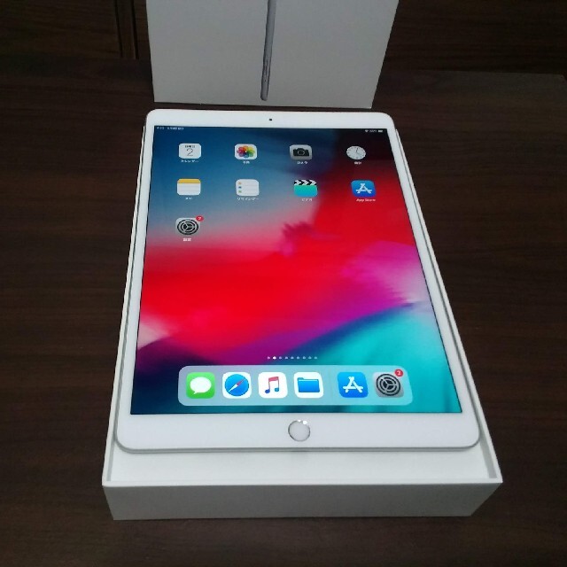 激安の Apple SIMフリー WiFi+Cellular版 64GB 3 Air iPad