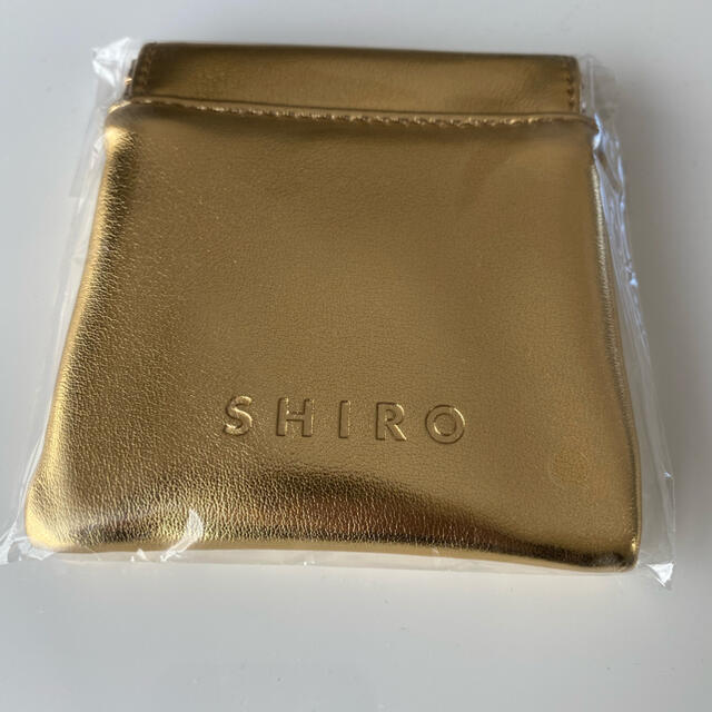 shiro(シロ)の【未使用】shiro フラットケース　ゴールド レディースのファッション小物(ポーチ)の商品写真