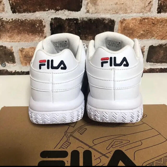 26.5cm BTS着用モデル FILA スニーカー