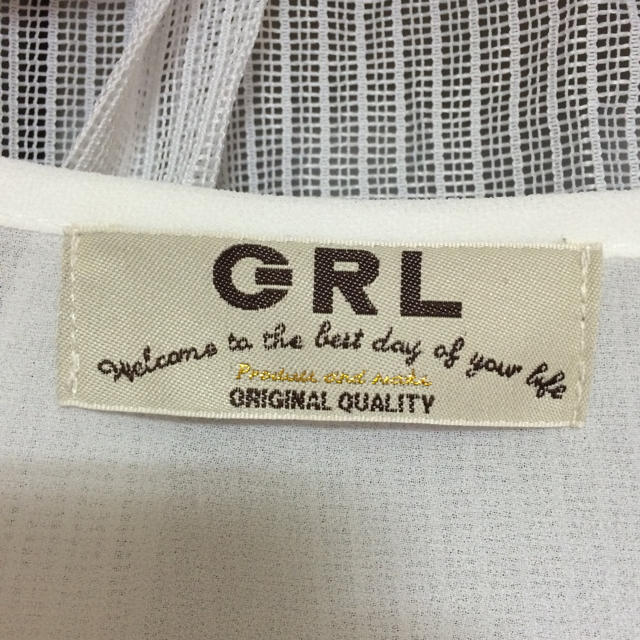 GRL(グレイル)のGRL♥︎フリルブラウス レディースのトップス(シャツ/ブラウス(半袖/袖なし))の商品写真