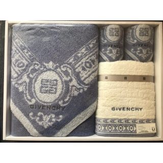 ジバンシィ(GIVENCHY)のguy mama 様専用　ジバンシー　バスタオル　のみ(タオル/バス用品)