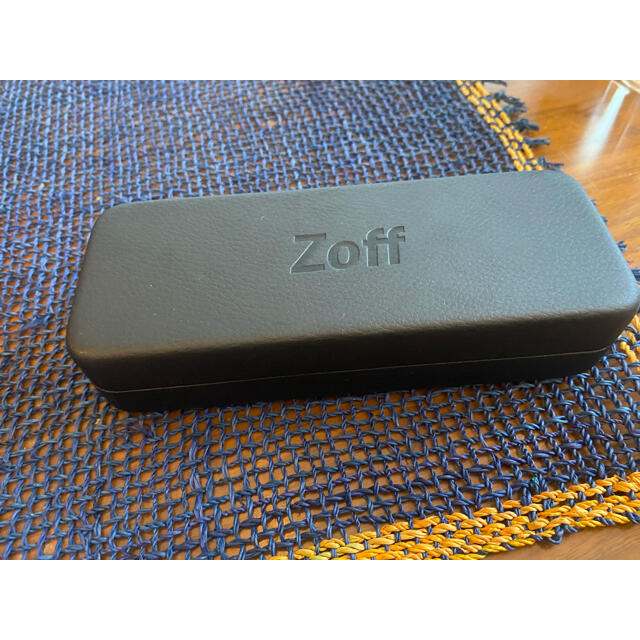 Zoff(ゾフ)のゾフ★メガネケース美品 レディースのファッション小物(サングラス/メガネ)の商品写真