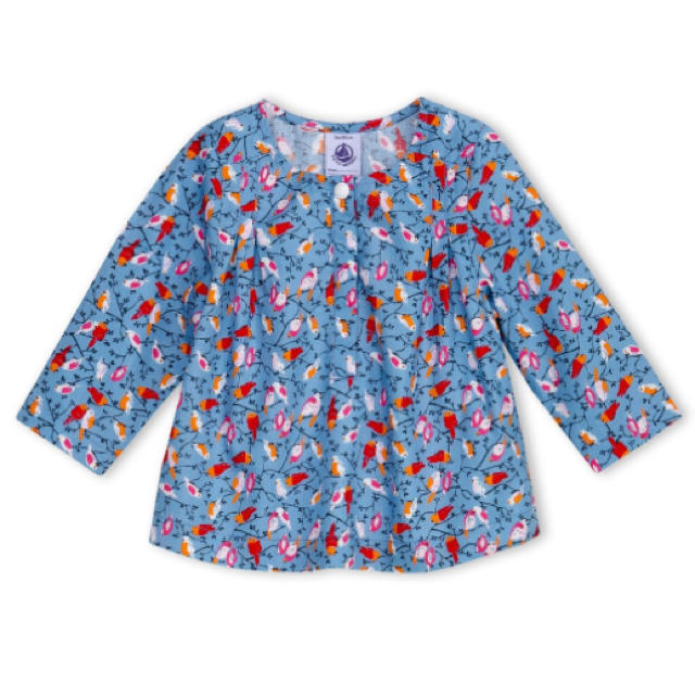 PETIT BATEAU(プチバトー)の新品 24M オウム柄 ブラウス 86 キッズ/ベビー/マタニティのベビー服(~85cm)(シャツ/カットソー)の商品写真