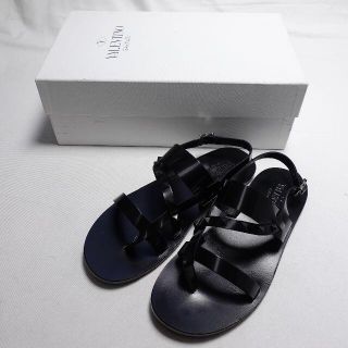 ヴァレンティノ(VALENTINO)の■VALENTINO　サンダル　黒　メンズ(サンダル)