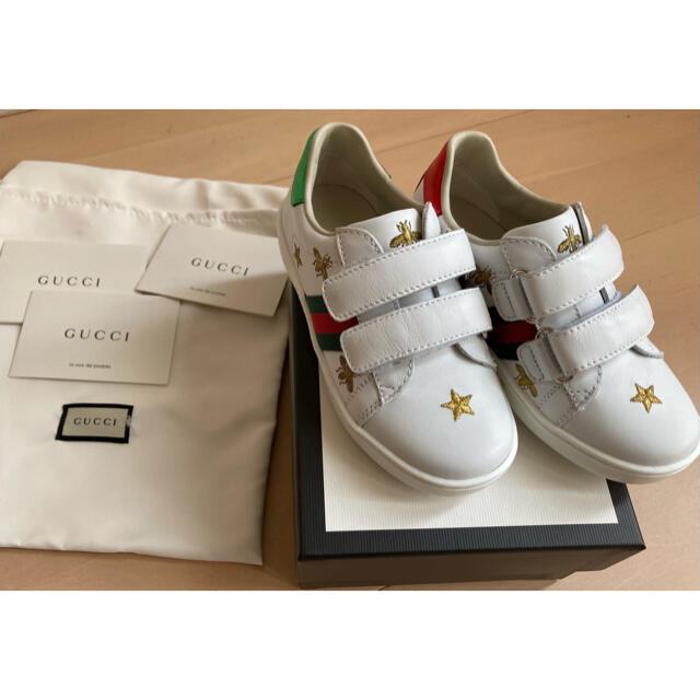 Gucci(グッチ)のGUCCIキッズ　スタービーエース　レザースニーカー キッズ/ベビー/マタニティのキッズ靴/シューズ(15cm~)(スニーカー)の商品写真