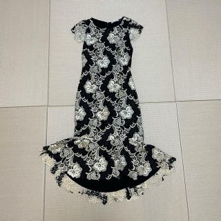 アリスアンドオリビア(Alice+Olivia)のAlice+Olivia 黒レースワンピース(ロングワンピース/マキシワンピース)