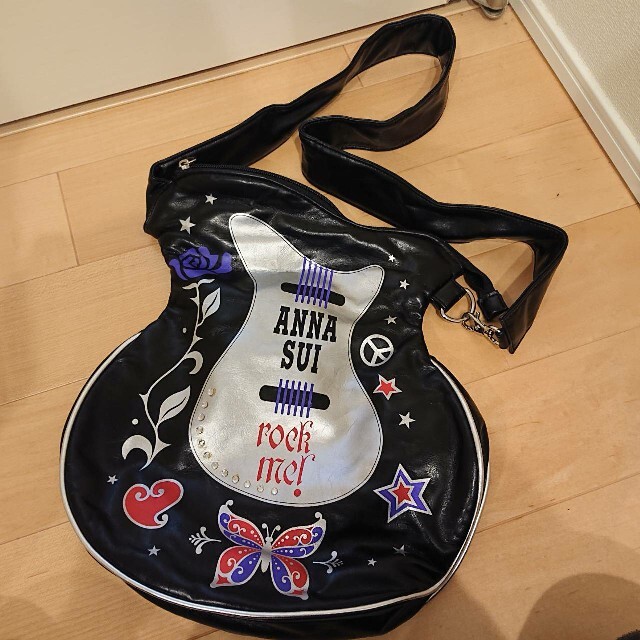 新品 ANNA SUI ギター型ショルダーバッグ