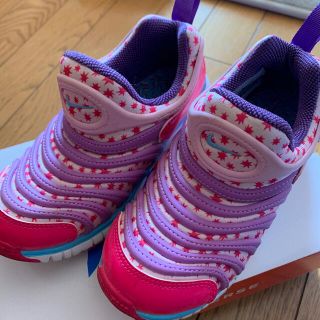 ナイキ(NIKE)のNIKEダイナモフリー(スニーカー)