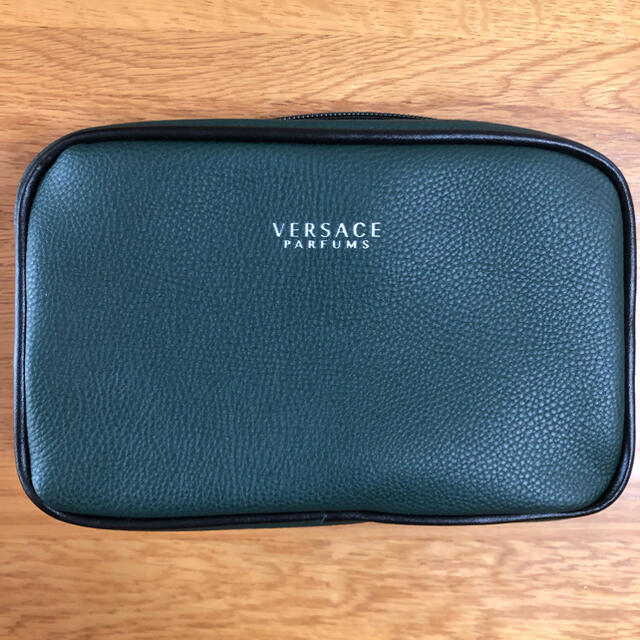 VERSACE(ヴェルサーチ)のVersace トルコ航空　ポーチ インテリア/住まい/日用品の日用品/生活雑貨/旅行(旅行用品)の商品写真