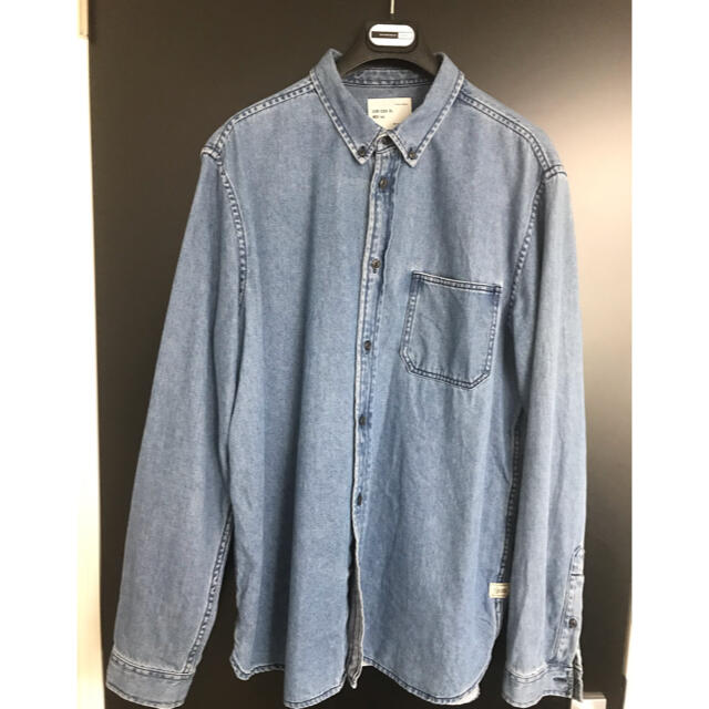 ZARA(ザラ)の美品　ZARA デニムシャツ メンズ　ダンガリー　XL メンズのトップス(シャツ)の商品写真