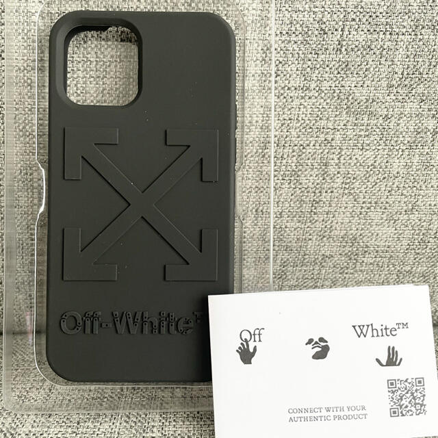 OFF-WHITE(オフホワイト)のARROW エンボス ロゴ iPhone 12/12 Pro 用 スマホケース スマホ/家電/カメラのスマホアクセサリー(iPhoneケース)の商品写真