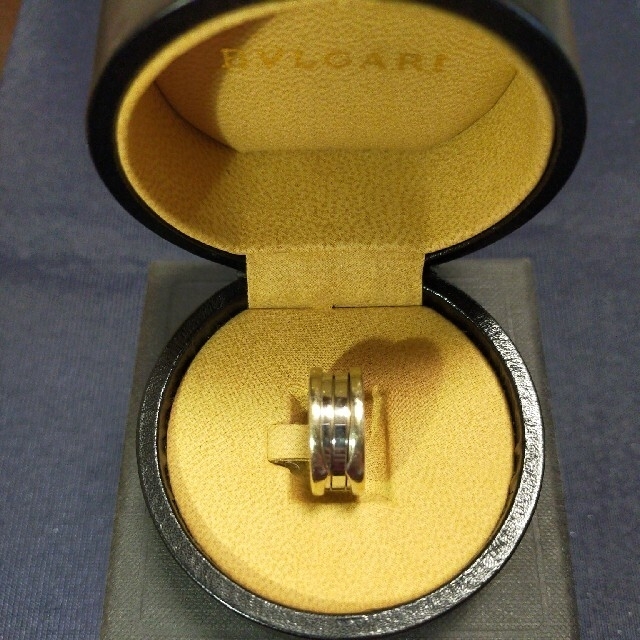 BVLGARI(ブルガリ)のBVLGARI ビーゼロワン リング レディースのアクセサリー(リング(指輪))の商品写真