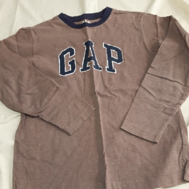 GAP Kids(ギャップキッズ)のGAP KIDS　長袖Tシャツ3枚セット　150 キッズ/ベビー/マタニティのキッズ服男の子用(90cm~)(Tシャツ/カットソー)の商品写真