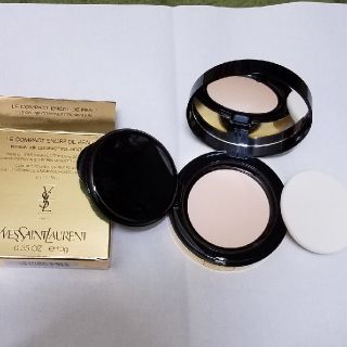 イヴサンローランボーテ(Yves Saint Laurent Beaute)の新品未使用　イヴ・サンローラン　ファンデーション(ファンデーション)