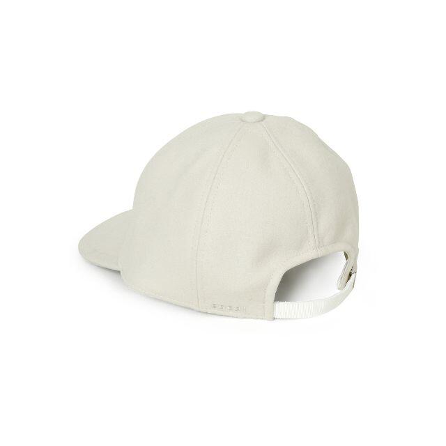 sacai(サカイ)のSACAI 20AW CAP 白　新品　サイズ1 定価25300円　サカイ　帽子 レディースの帽子(キャップ)の商品写真