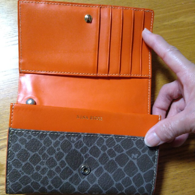 NINA RICCI(ニナリッチ)の牛革、折財布☆NINA RICCI☆ レディースのファッション小物(財布)の商品写真