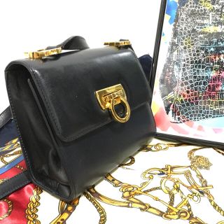 フェラガモ(Ferragamo)の【美品✨】◆フェラガモ◆ガンチーニ◆ミニショルダーバッグ◆ブラック(ショルダーバッグ)