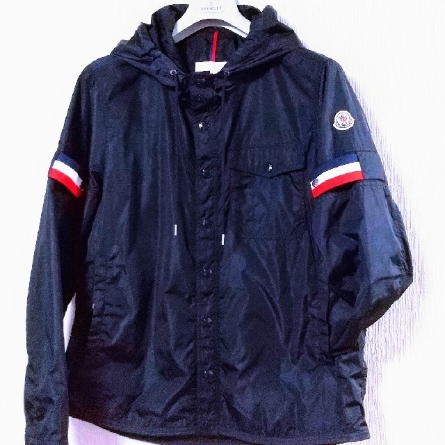 専用 ﾓﾝｸﾚｰﾙMONCLER ﾊﾟｰｶｰ ｼﾞｬｹｯﾄ ４