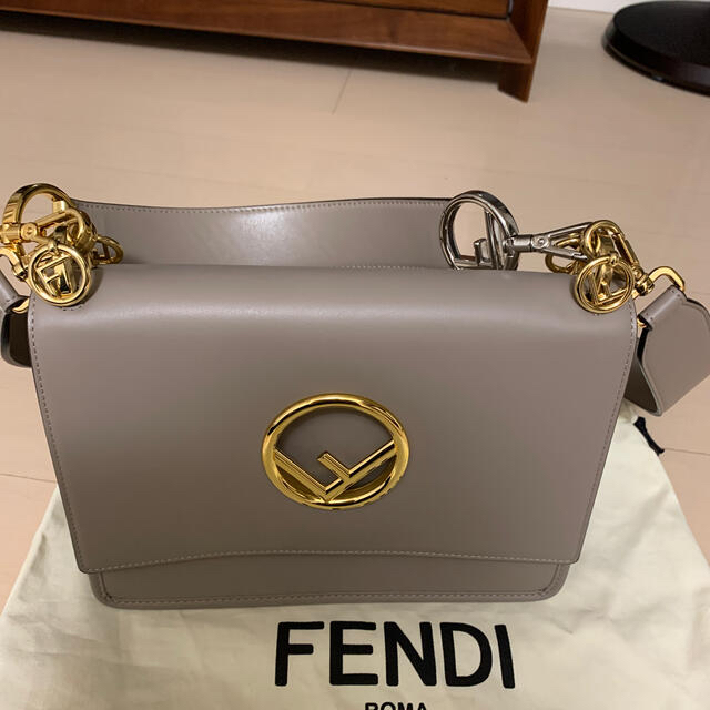 極美品　FENDI 2ウェイ　ハンドバッグ　キャナイ　KAN I F ベージュ素材外側レザー