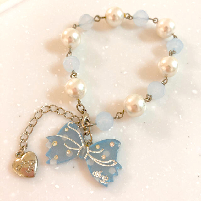 Angelic Pretty(アンジェリックプリティー)のAngelic Pretty ドットキュートリボンブレスレット★ リング　jsk レディースのアクセサリー(ブレスレット/バングル)の商品写真