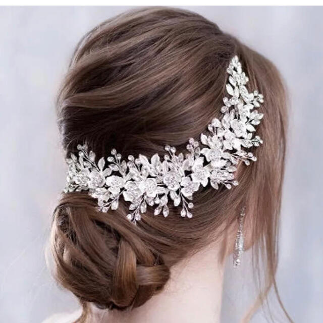 ヘッドドレス 結婚式 髪飾りウェディング ブライダル シルバー ヘアアクセサリーの通販 By Y Y ラクマ