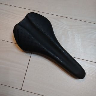 pizza様　Bontrager ARVADA Saddle ボントレガー(パーツ)