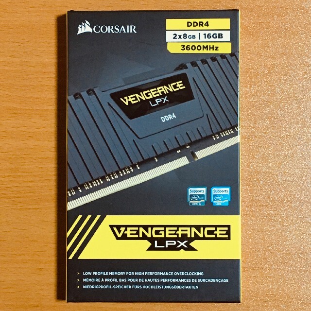 CORSAIR DDR4 CMK16GX4M2D3600C18 8GB×2枚