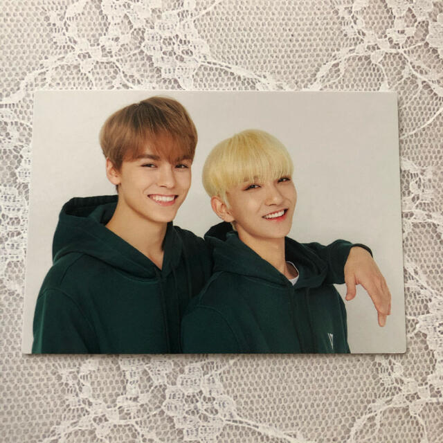 SEVENTEEN(セブンティーン)の seventeen SVT ペアトレカ エンタメ/ホビーのタレントグッズ(アイドルグッズ)の商品写真