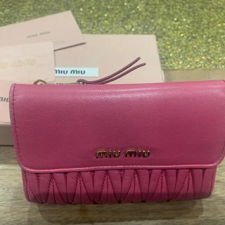 ミュウミュウ(miumiu)のミュウミュウ財布(財布)