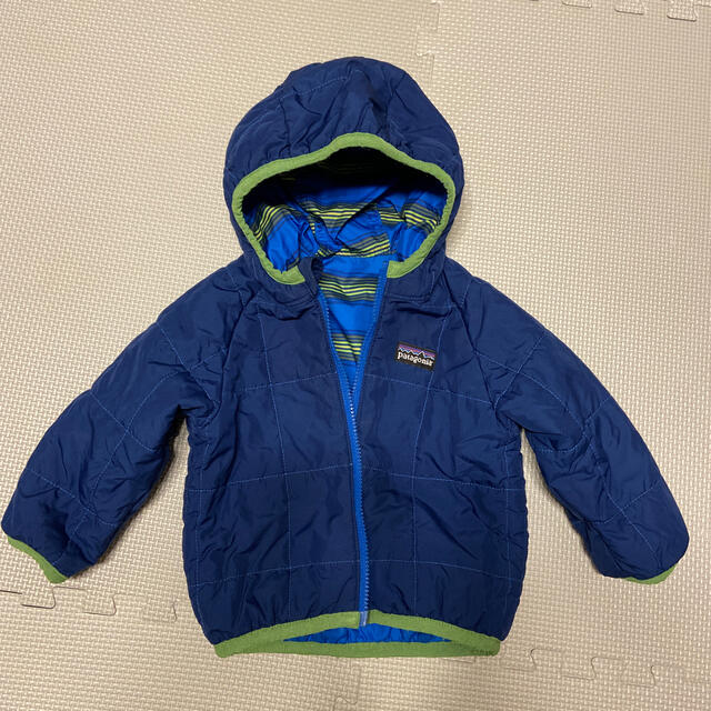 patagonia(パタゴニア)のPatagonia ジャケット リバーシブル キッズ/ベビー/マタニティのベビー服(~85cm)(ジャケット/コート)の商品写真