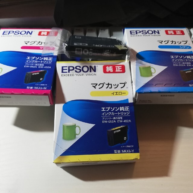 EPSON(エプソン)のエプソンEPSON純正インク（4色） マグカップMUG-4CL相当新品未使用 スマホ/家電/カメラのPC/タブレット(PC周辺機器)の商品写真
