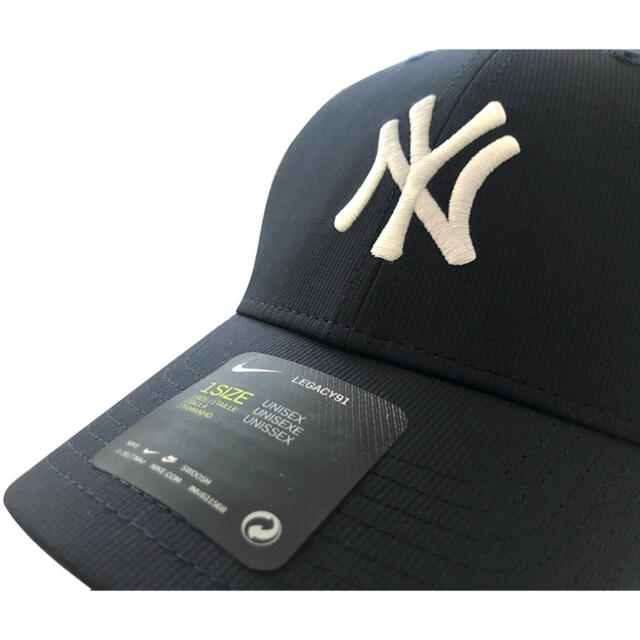 NIKE New York Yankees cap 紺色 スウッシュ　ナイキ