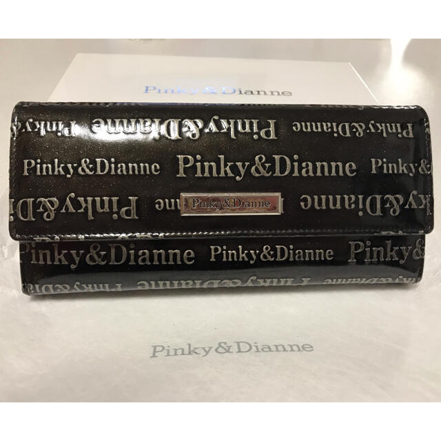 Pinky&Dianne(ピンキーアンドダイアン)の【P&D】Pinkie&Dianne 長財布　エナメル財布　ラメ入　黒財布 レディースのファッション小物(財布)の商品写真