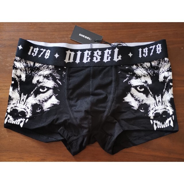 DIESEL(ディーゼル)のディーゼル　新品　メンズ　ボクサーパンツ(ウルフ/ブラックS) メンズのアンダーウェア(ボクサーパンツ)の商品写真